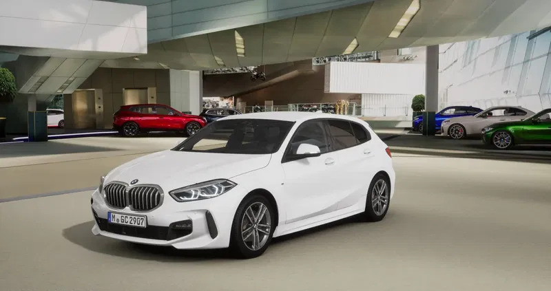 samochody osobowe BMW Seria 1 cena 146495 przebieg: 4000, rok produkcji 2023 z Złoty Stok